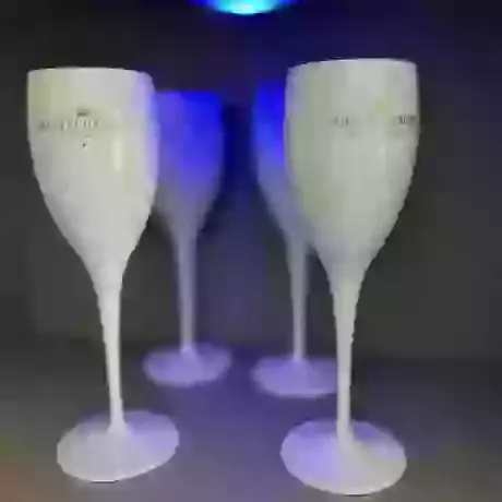 White Champagne coupes glasses (set of x4)